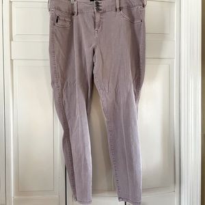 Women’s Torrid stretch jeans